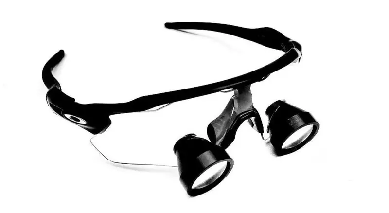 2.5X Mini Ttl Magnifier Mounted On Oakley Radar Frame 1