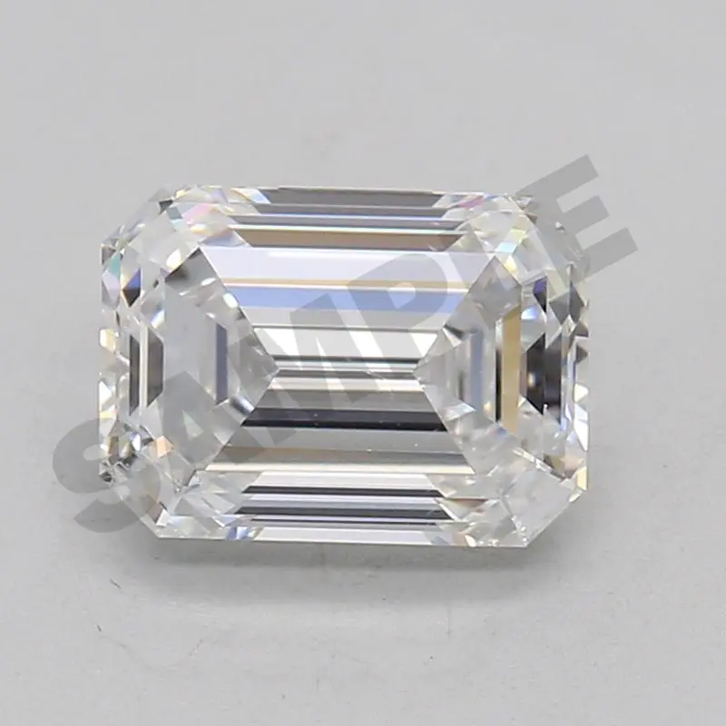 2.60 Carat Emerald-Cut Lab-Created Diamond Certified By Igi (Id: Lg71******) 1