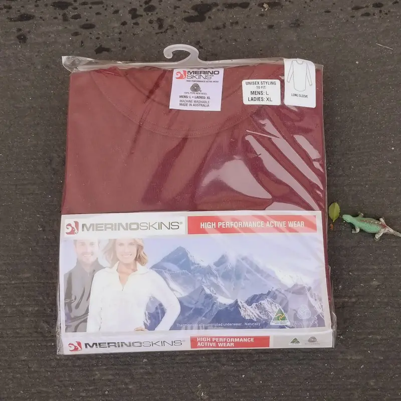 Aussie Merino Wool Long-Sleeve Crewneck Shirt – Maroon 1