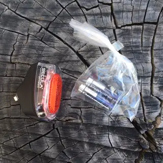 B&M Secula Battery-Powered Fender Light – Compact & Weather-Resistant 1