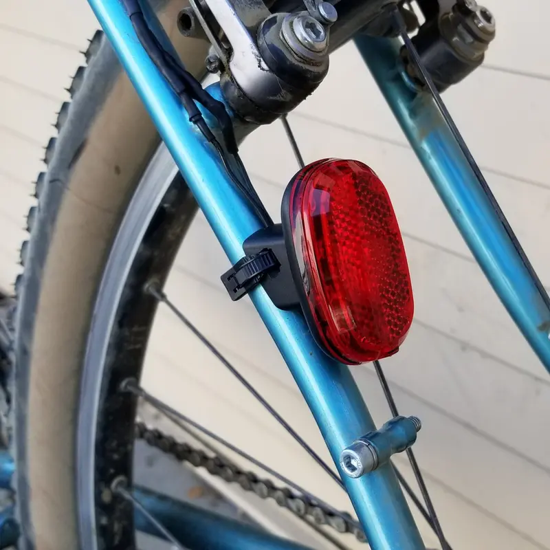 Busch & Müller Secuzed Plus Dyno Rear Light – Mounts To Fender, Frame, Or Seatpost 1