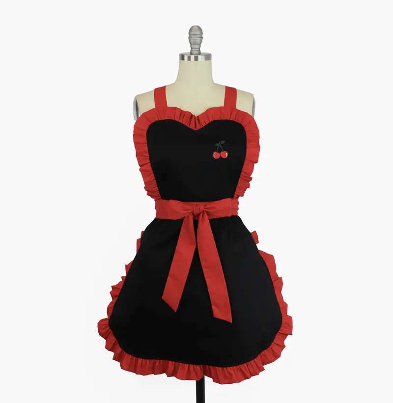 Cherry-Embroidered Retro Apron – Vintage-Inspired Kitchen Accessory 1