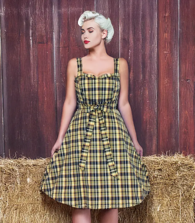 Limited-Edition Plaid Strap Dress – Country-Inspired Retro Style 1