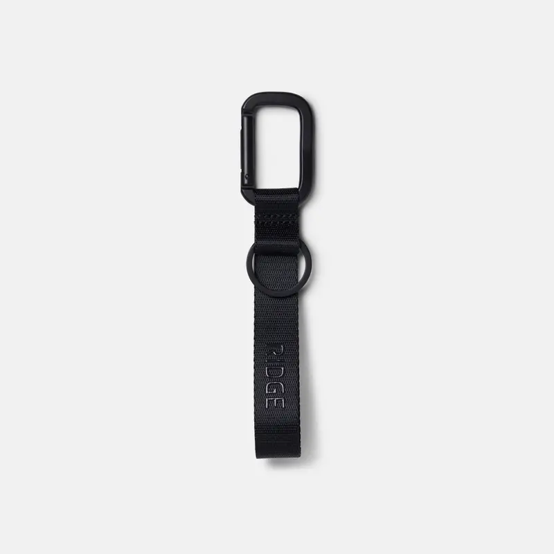 Matte Black Ridge Keychain – Sleek & Compact 1
