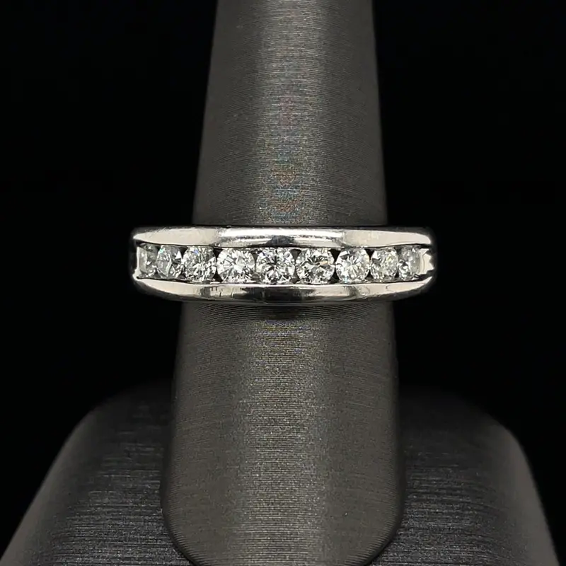 Men’S Channel-Set Diamond Wedding Band — 10K White Gold (1.00 Ctw) 2