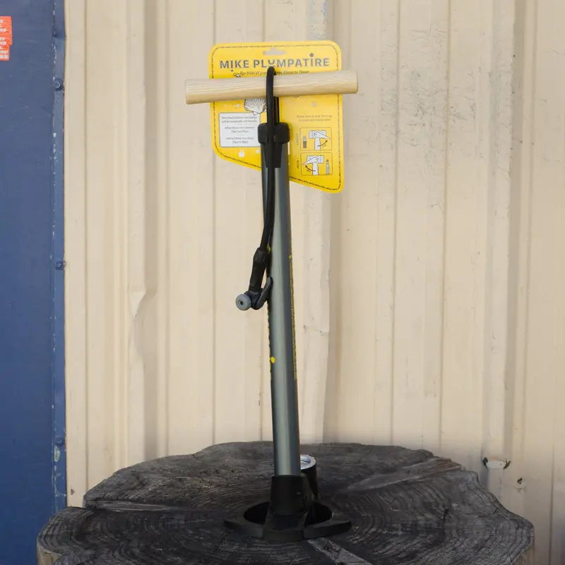 Mike Plumpatire Floor Pump With Solid Wood Handle 1