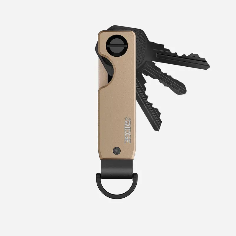 Mojave Tan Keycase – Textured Leather-Grain Titanium Key Holder 1