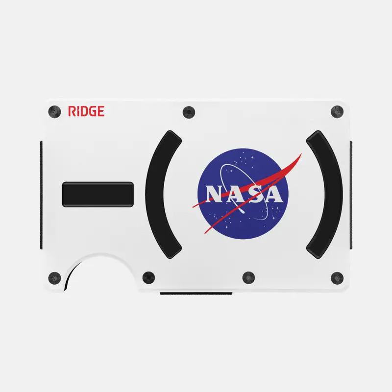 Nasa-Themed Ridge Wallet With Built-In Magsafe Support 1