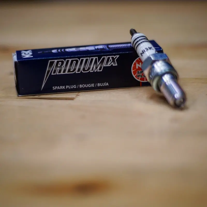 Ngk Iridium Spark Plug For Honda Ruckus & Metropolitan (49Cc/50Cc) 1