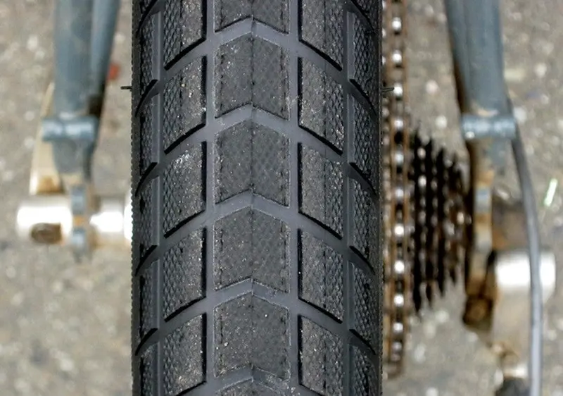 Schwalbe Big Ben Hs439 Tire – Wire Bead, Urban Commuting 1