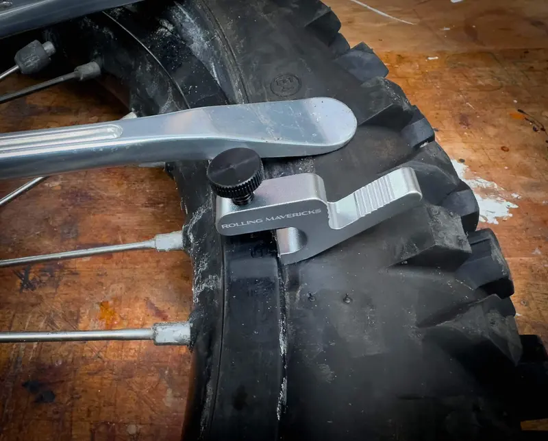 T6 Trail Bead Buddy – Motorcycle Tire Bead Breaker Tool 1