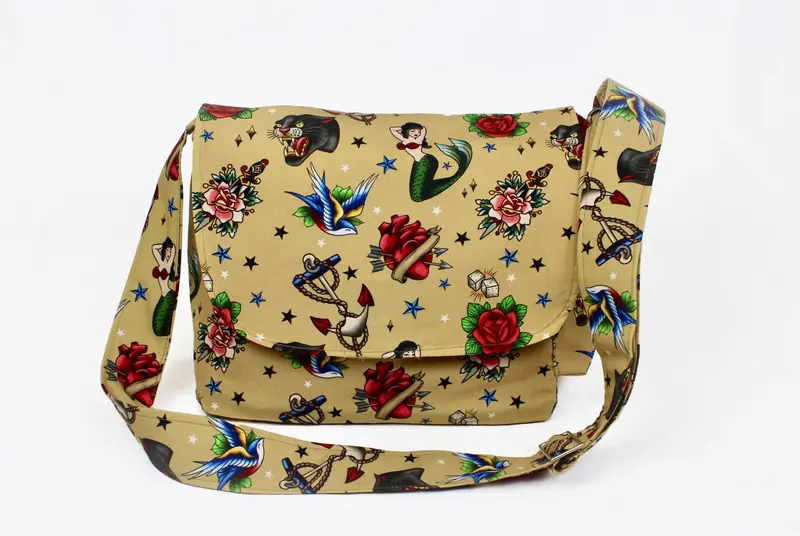 Tattoo Flash Messenger Bag – Vintage-Inspired Leather Crossbody 1