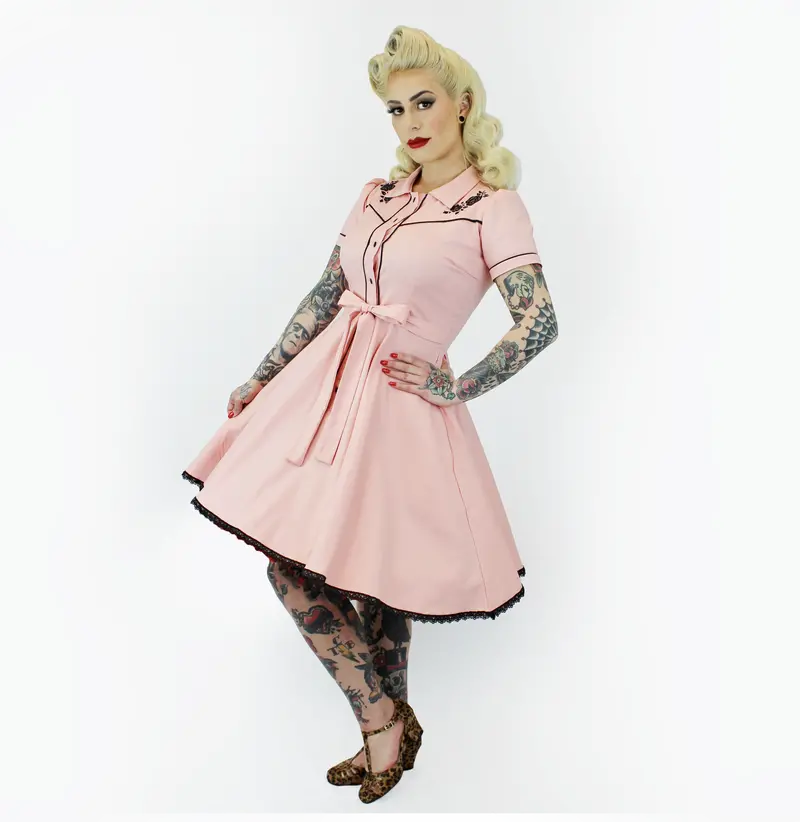 Vintage-Inspired Rockabilly Dress: Pink And Black Rose Western Design 1