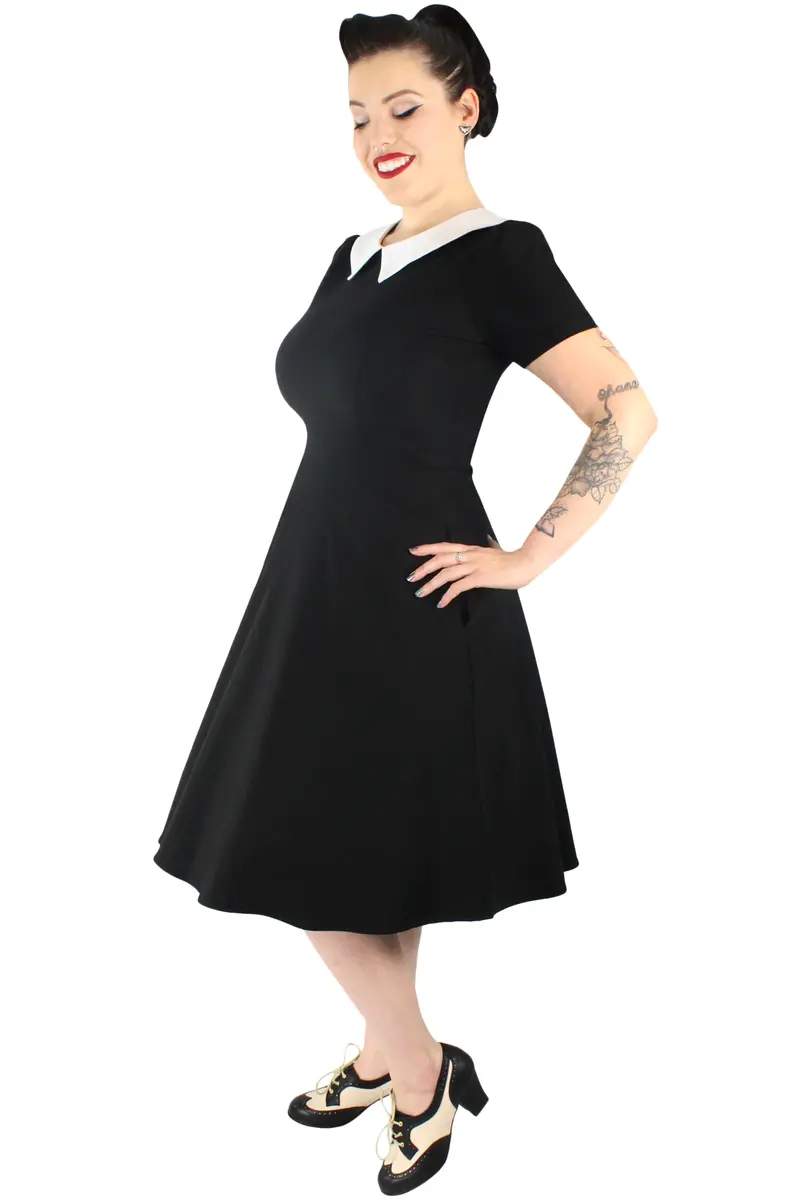 Wednesday Addams Circle Dress With Pointed Collar 1