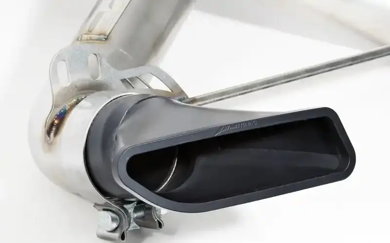 Awe Tuning Mclaren 650S Performance Exhaust System With Gloss Black Tips 1